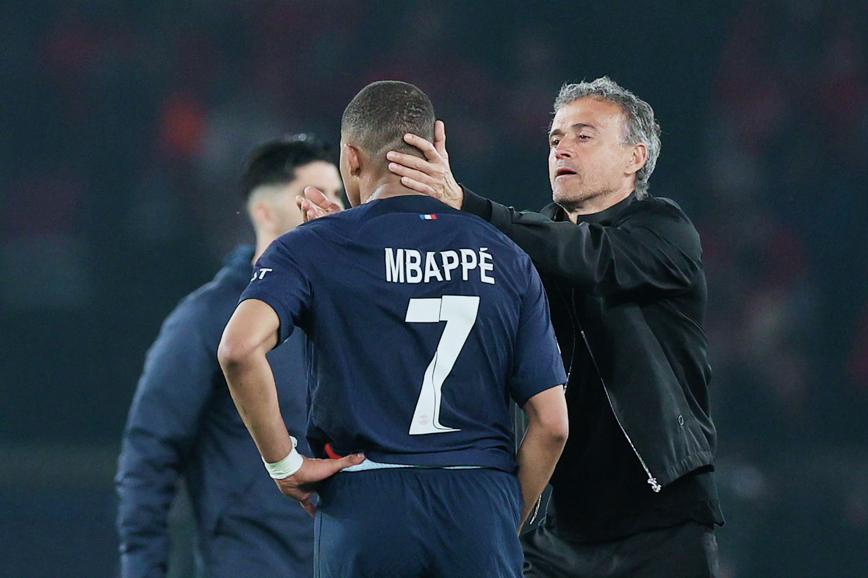 多特蒙德碾压荷兰，姆巴佩惊艳世界的简单介绍