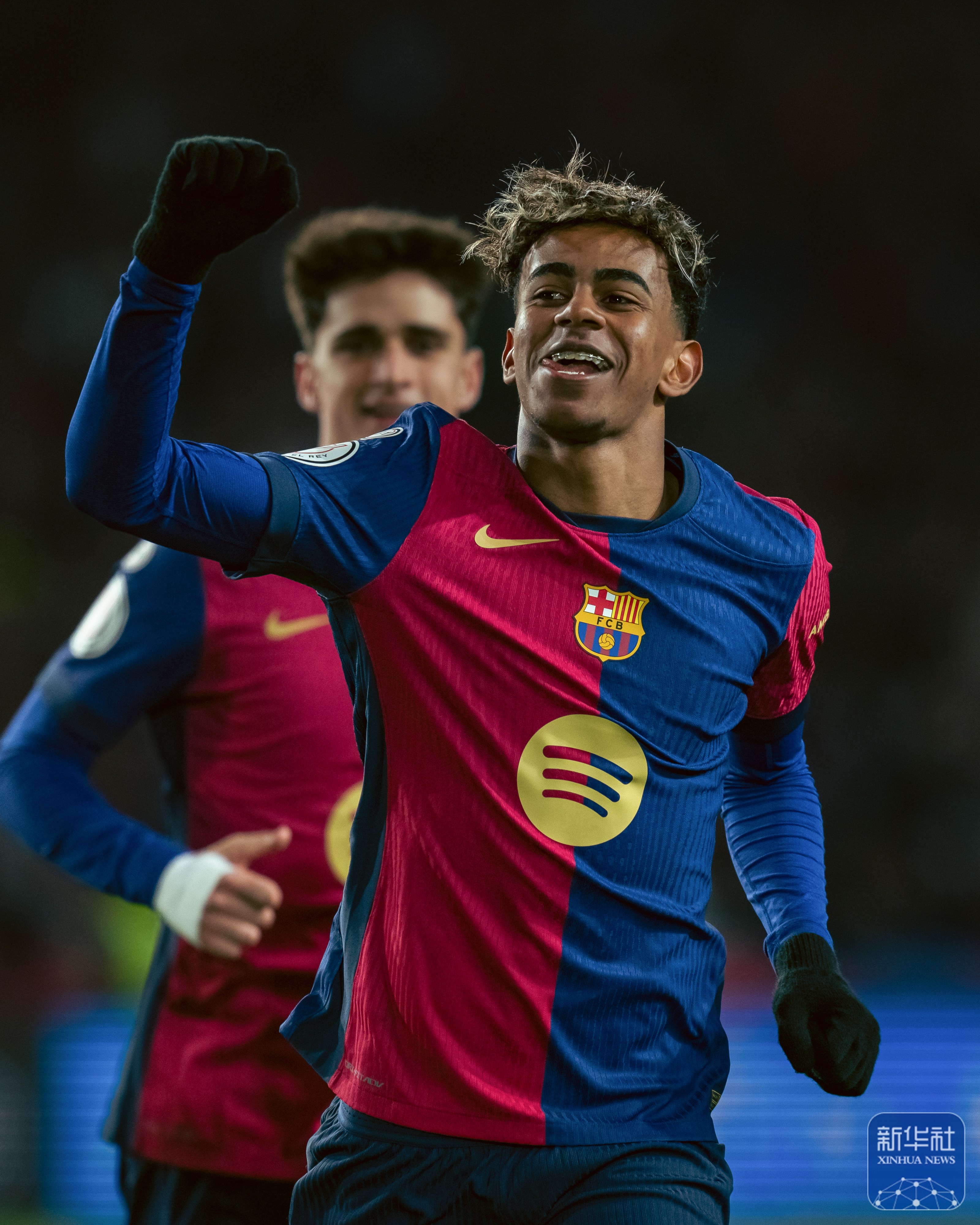 ac米兰下载-西班牙队遗憾淘汰，失落未能进入欧洲杯8强！的简单介绍