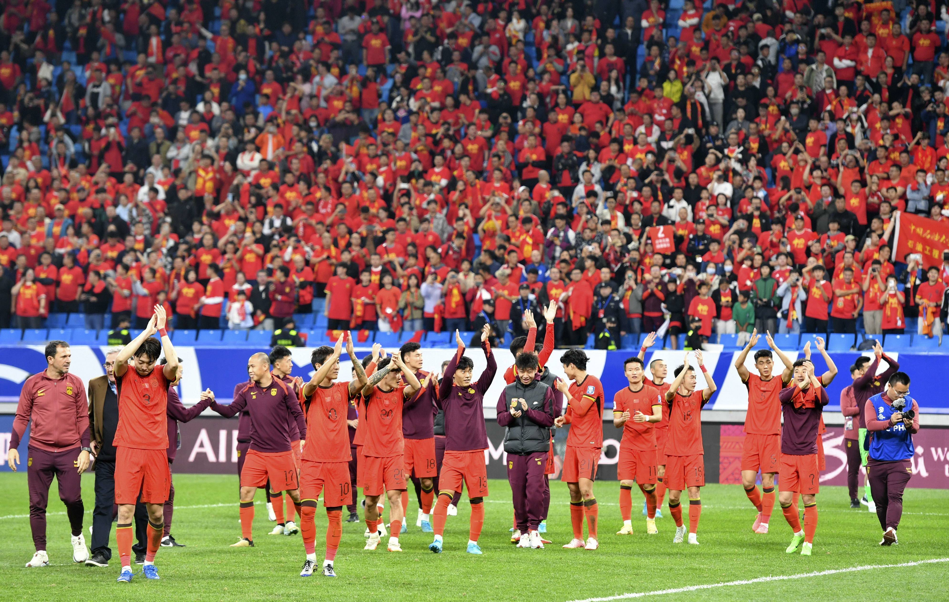 中国球队在国际足球赛事上迈出成功一步的简单介绍