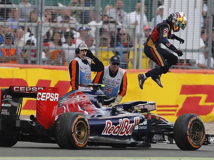 关于红牛二队碾压阿斯顿马丁，塞恩斯刷新纪录的信息